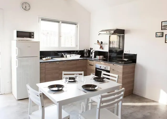 L'atelier, Proche Et Océan à *