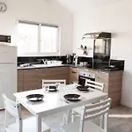 L'atelier, Proche Et Océan à *